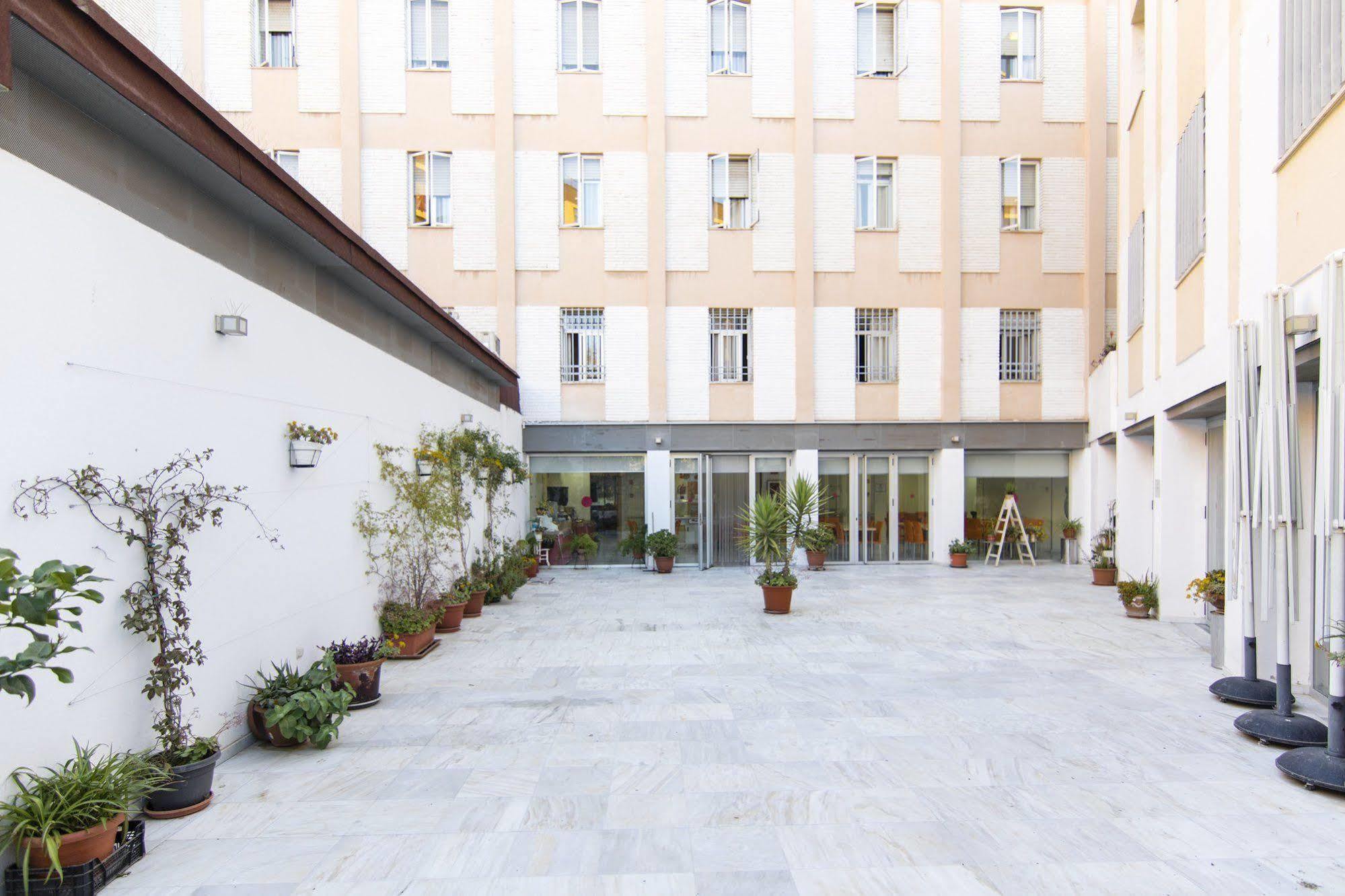 Albergue Inturjoven Granada Exteriör bild